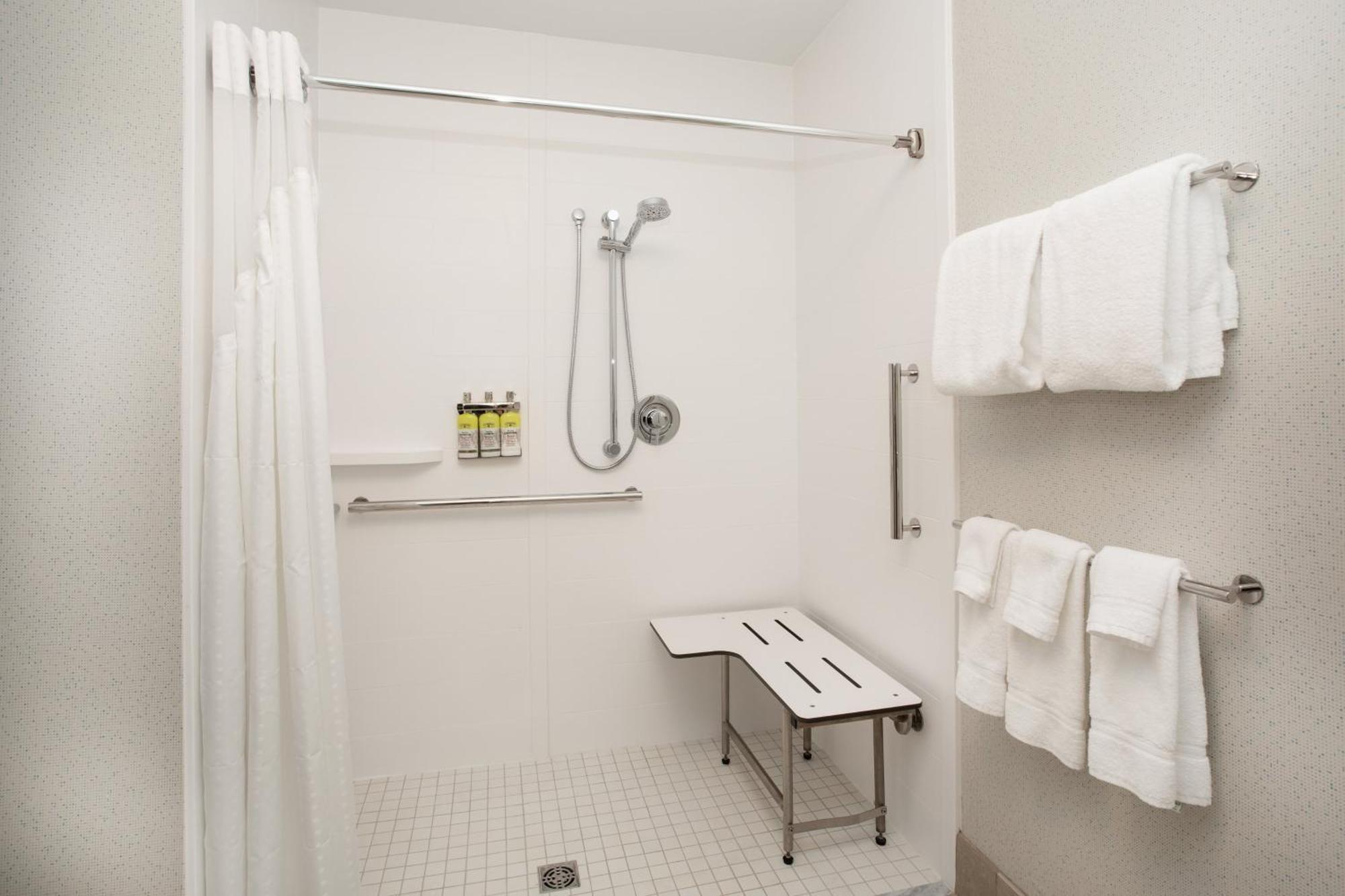 Holiday Inn Express & Suites - Ely By Ihg Ngoại thất bức ảnh